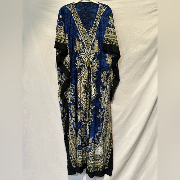 NWOT - Beautiful Kaftan with Ruching and Center Ribbon Tie - OS - Picture 2 of 5